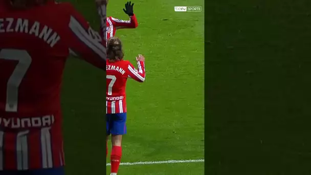 Le lob sensationnel d'Antoine Griezmann ! 🎩✨ #shorts