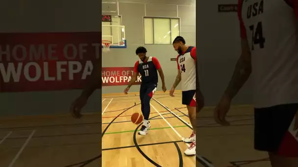 Joel Embiid *almost* taught Anthony Davis how to juggle… 🤣⚽ #USABMNT | #Shorts