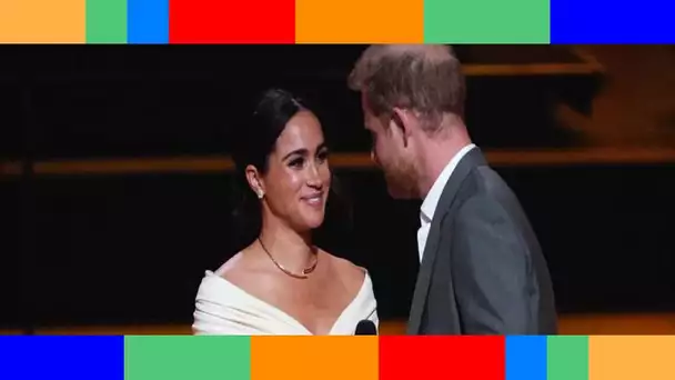 PHOTOS – Meghan Markle et Harry plus amoureux que jamais  ce tendre bisou échangé sur scène