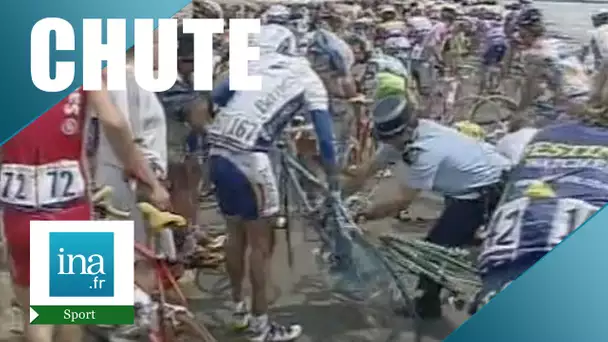 Chute sur le passage du Gois Tour de France 1999  | Archive INA