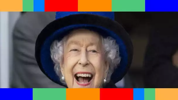 PHOTO – Elizabeth II radieuse et haute en couleur dans le portrait officiel de ses 70 ans de règne