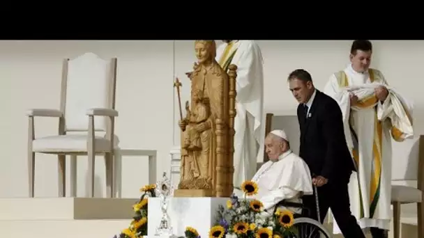 Belgique : le pape François termine son voyage dans un ancien bastion du catholicisme