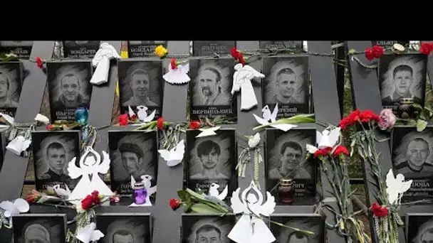 Ukraine : hommage aux dizaines de morts de la Révolution de Maïdan