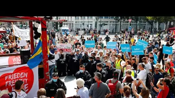 Covid-19 en Allemagne : la police disperse une nouvelle manifestation anti-masques à Berlin