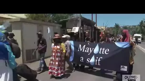 Crise de l'eau à Mayotte : la population en colère • FRANCE 24