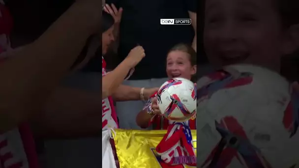 😍⚽ Antoine Griezmann et cette petite fan, c'est les émotions ! #shorts