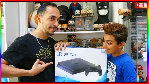 MOMO A ENFIN SA NOUVELLE PS4 + GROS CONCOURS GAGNE UNE PS4 PRO PALETTES ETC ...