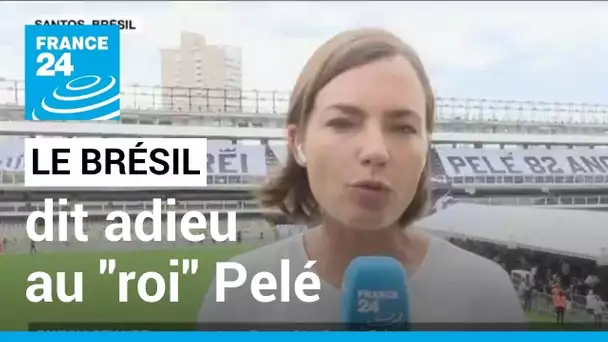 Le Brésil dit adieu au "roi" Pelé, des milliers de personnes à la veillée funèbre à Santos