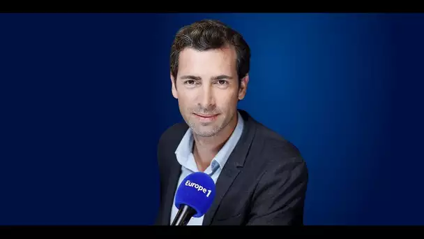 Nicolas Carreau, couronné du jour pour sa chronique sur une librairie itinérante