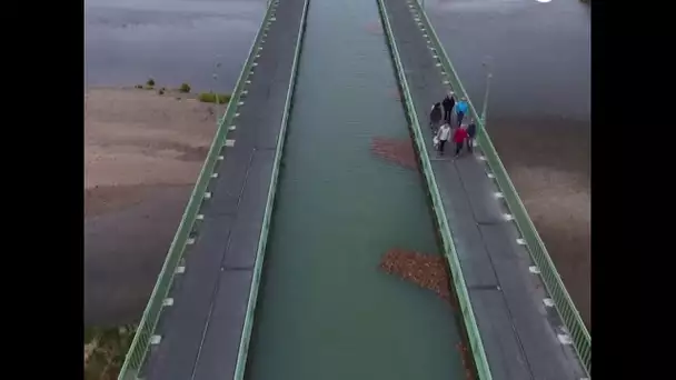 Vu du ciel : le pont-canal de Briare