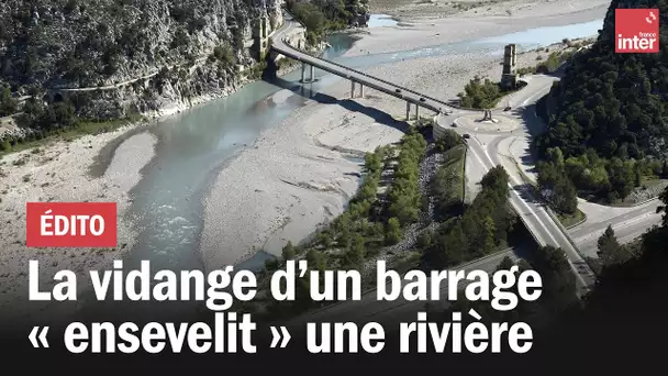 Une rivière "ensevelie" après la vidange d'un barrage