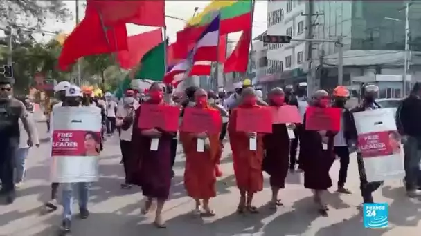 En Birmanie, une manifestante touchée à la tête a succombé à ses blessures