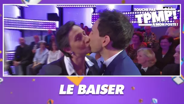 Le baiser de Danielle Moreau et Jordan de Luxe