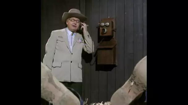 Benny Hill - Le racketeur