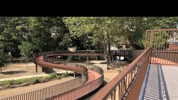 Dijon : la passerelle qui traverse le jardin de l’Arquebuse est prête pour l’inauguration