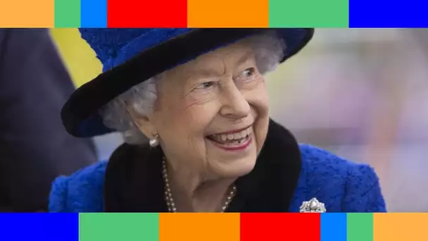 Elizabeth II solaire  la reine fait sa première apparition depuis sa nuit à l'hôpital