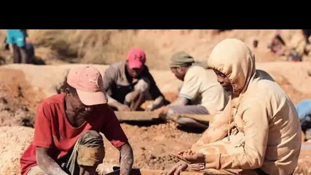 Madagascar : les forçats du saphir