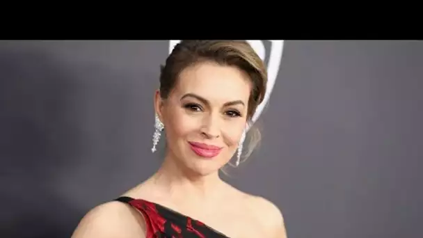 Alyssa Milano épuisée par la Covid-19 : Fataliste un an après avoir contracté le virus