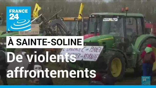 France : violents affrontements lors de la manifestation "antibassine" à Sainte-Soline