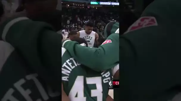 Milwaukee Bucks huddle after winning Game 5 💚