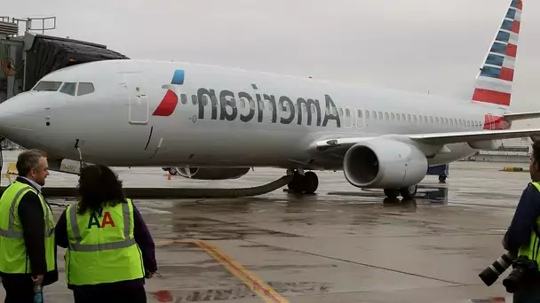 USA : dans un avion, elle renverse son siège malgré les coups de son voisin exaspéré