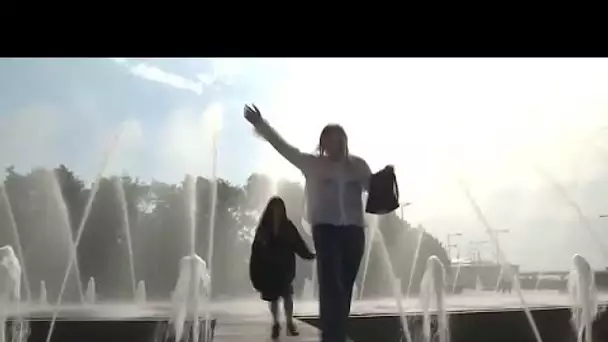 No Comment : une chaleur anormale à Saint-Pétersbourg, en Russie