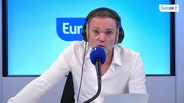 Yann Moix : "Le touriste vient vérifier, il n'a rien avoir avec le voyageur"