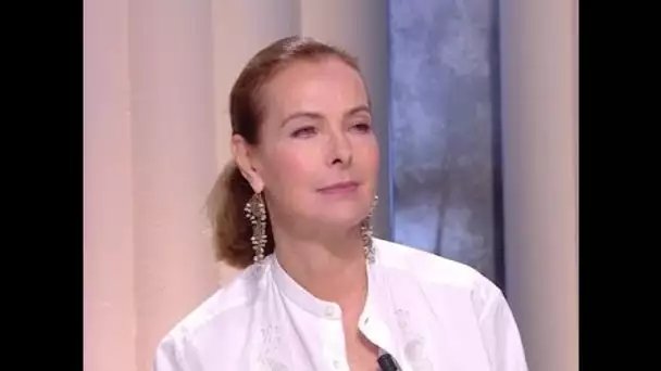 « Moi je suis vaccinée ! » : Carole Bouquet rembarre Yann Barthès