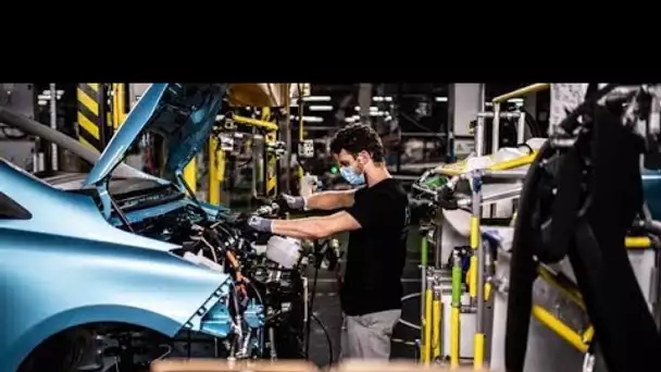 Renault transforme son site historique, à Flins, en usine de reconditionnement