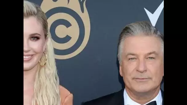 Alec Baldwin : sa fille Ireland et sa célèbre nièce Hailey Bieber sortent du...