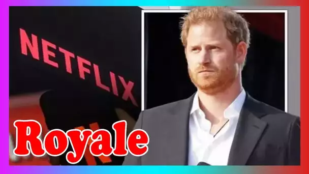 Harry recula dans un coin alors que les m@ins étaient liées sur le méga-accord Netflix