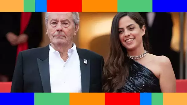 Alain Delon affaibli ? Sa fille Anouchka publie un tendre cliché qui laisse peu de place au doute