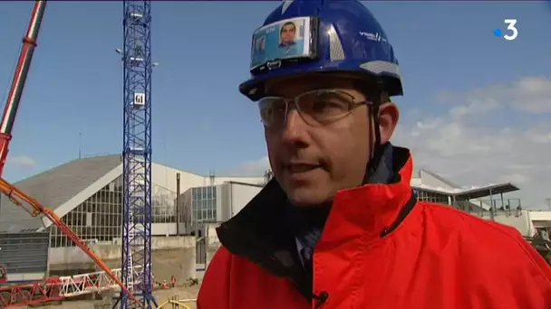 Les grues ont commencé à travailler à Nausicaà