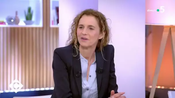 Delphine de Vigan, son nouveau roman - C à Vous - 05/03/2021