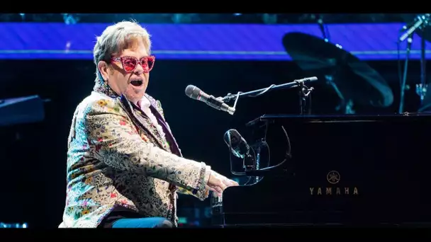 La star de la pop britannique Elton John fête ses 75 ans