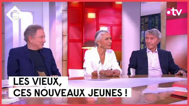 Michel Drucker, Francis Veber, Perla Servan-Schreiber et Major Mouvement - C à Vous - 07/10/2022