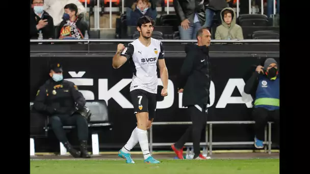 𝙂𝙊𝙇𝘼𝘾̧𝙊, 𝙂𝙐𝙀𝘿𝙀𝙎! 🦇🧡⚽ #Valencia #LaLigaSantander #shorts #NoEsFútbolEsLaLiga